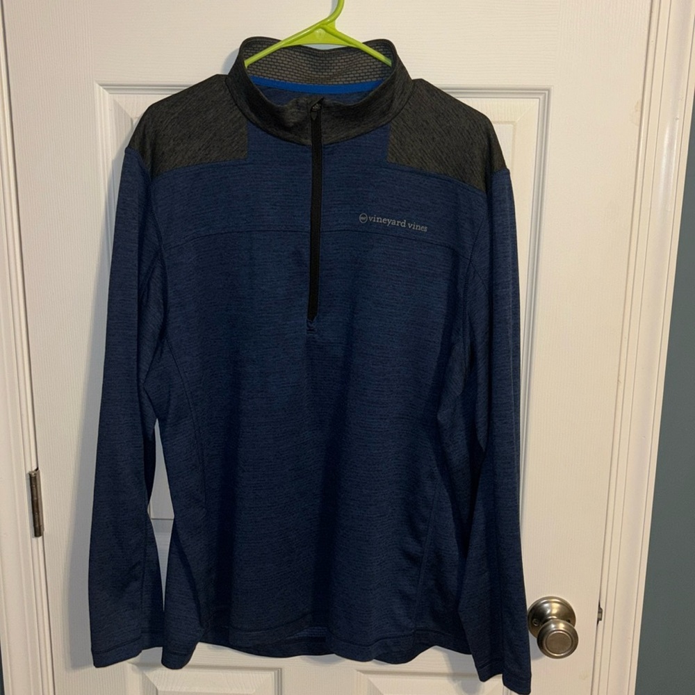 Men’s vineyard vines 1/4 zip size xl
